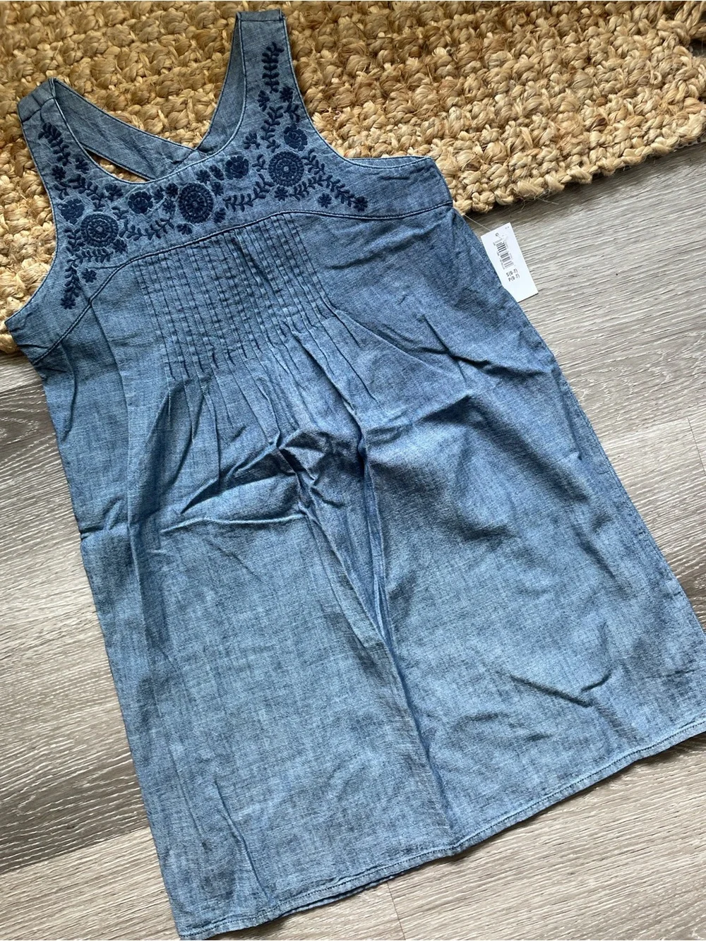 Old Navy Sleeveless Chambray Embroidered Shift Dress - Blue